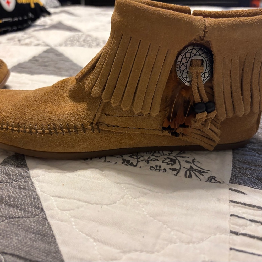 Minnetonka Tan Moccasins with Fringe and Bead Detail